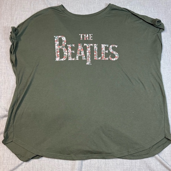 The Beatles Tops - Green The Beatles Graphic T-Shirt